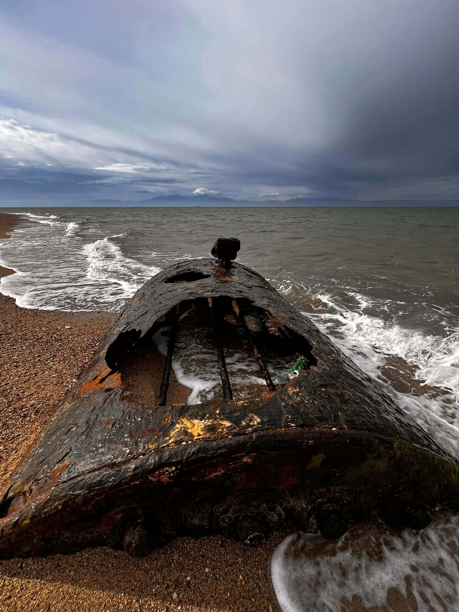 Le célèbre tonneau dans la mer à Miti Beach